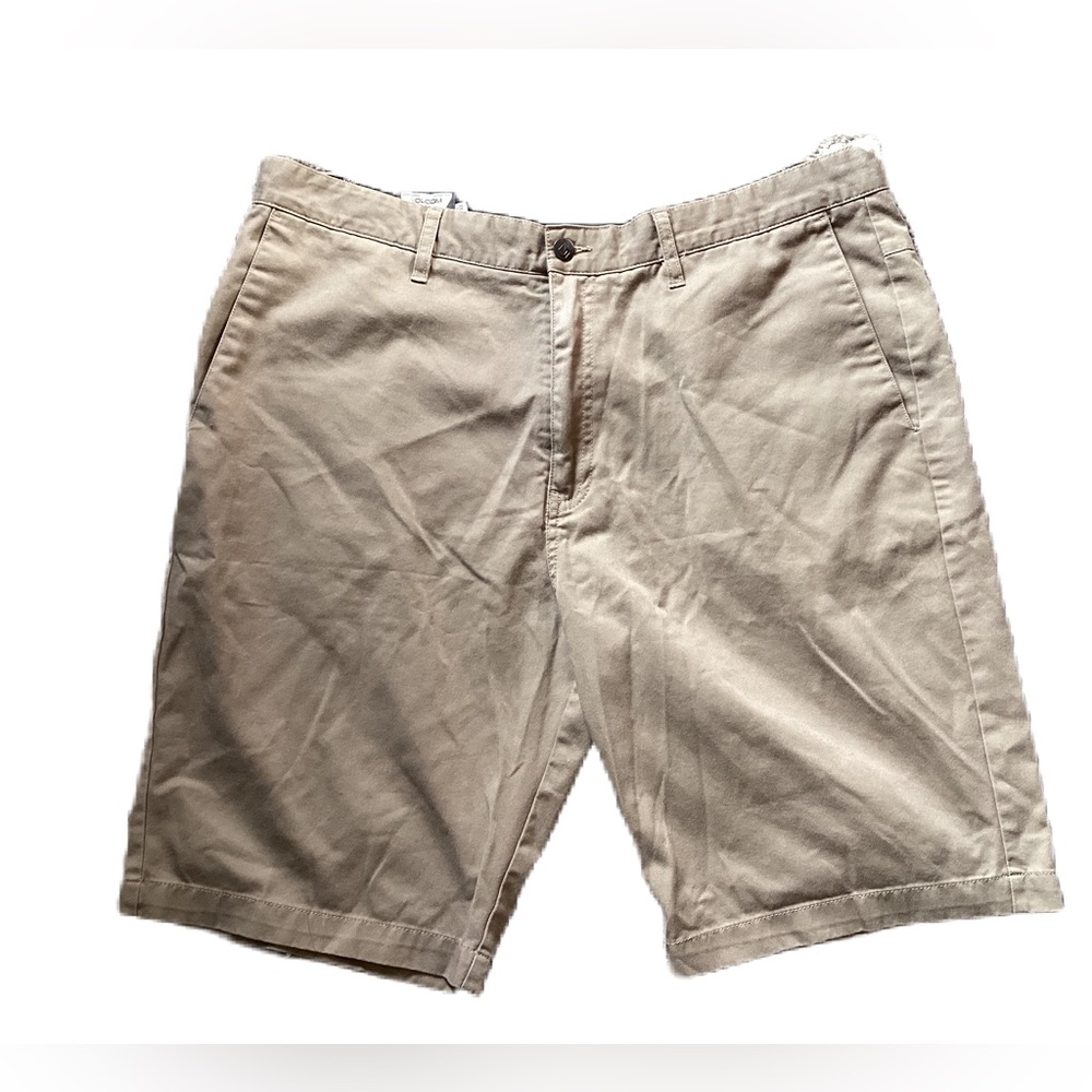 Volcom khaki walking shorts. 38